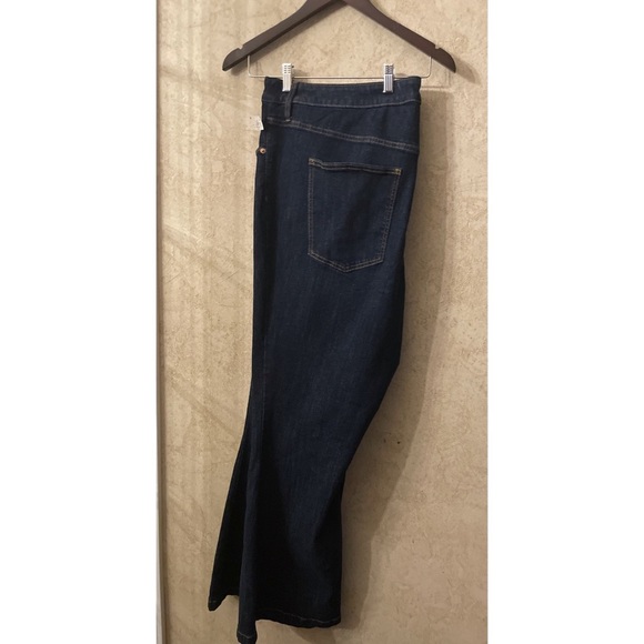 Ava & Viv High-Rise Flare Jeans  Dark Blue Flared Jeans Size 26  New Wit… - Picture 3 of 5